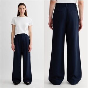 EVERLANE The Draper Pleated Pant In Navy Blue